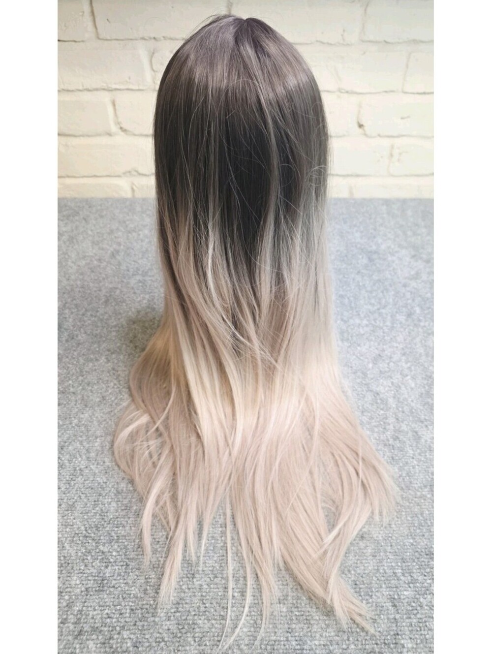 UREMY RGF-8497 Long Straight Synthetic Wig 28" Dark Brown Ash Blonde Ombre New"